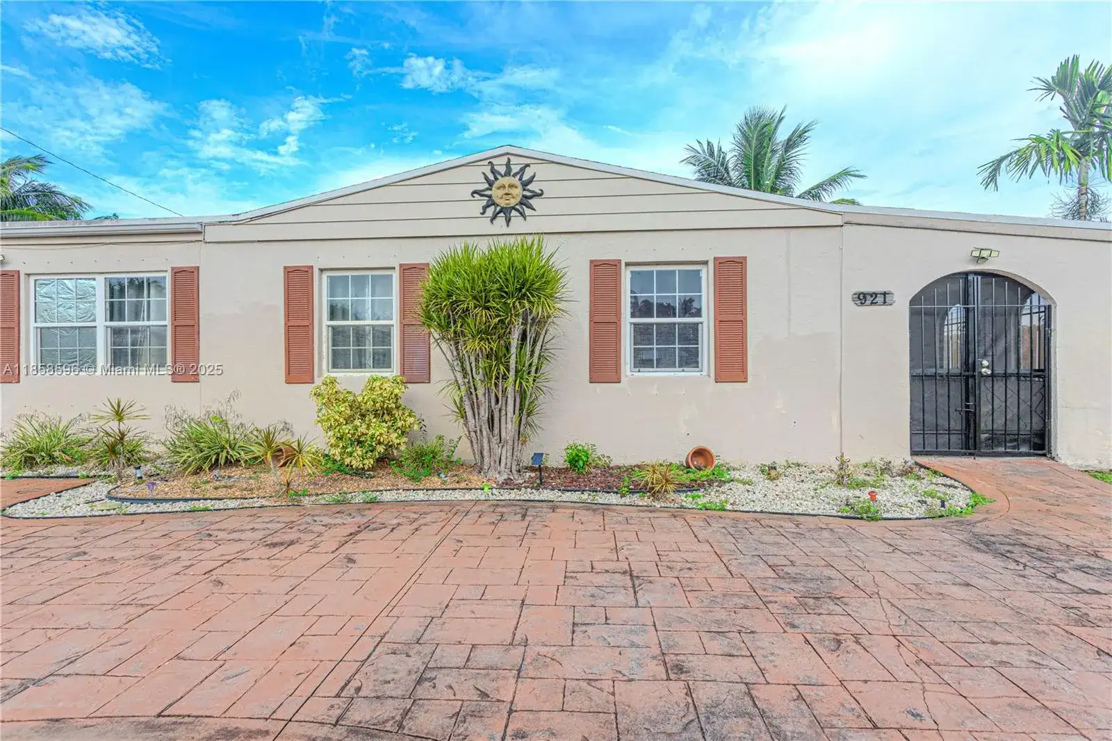 921 N 31st Ct, Hollywood FL 33021 photo 3