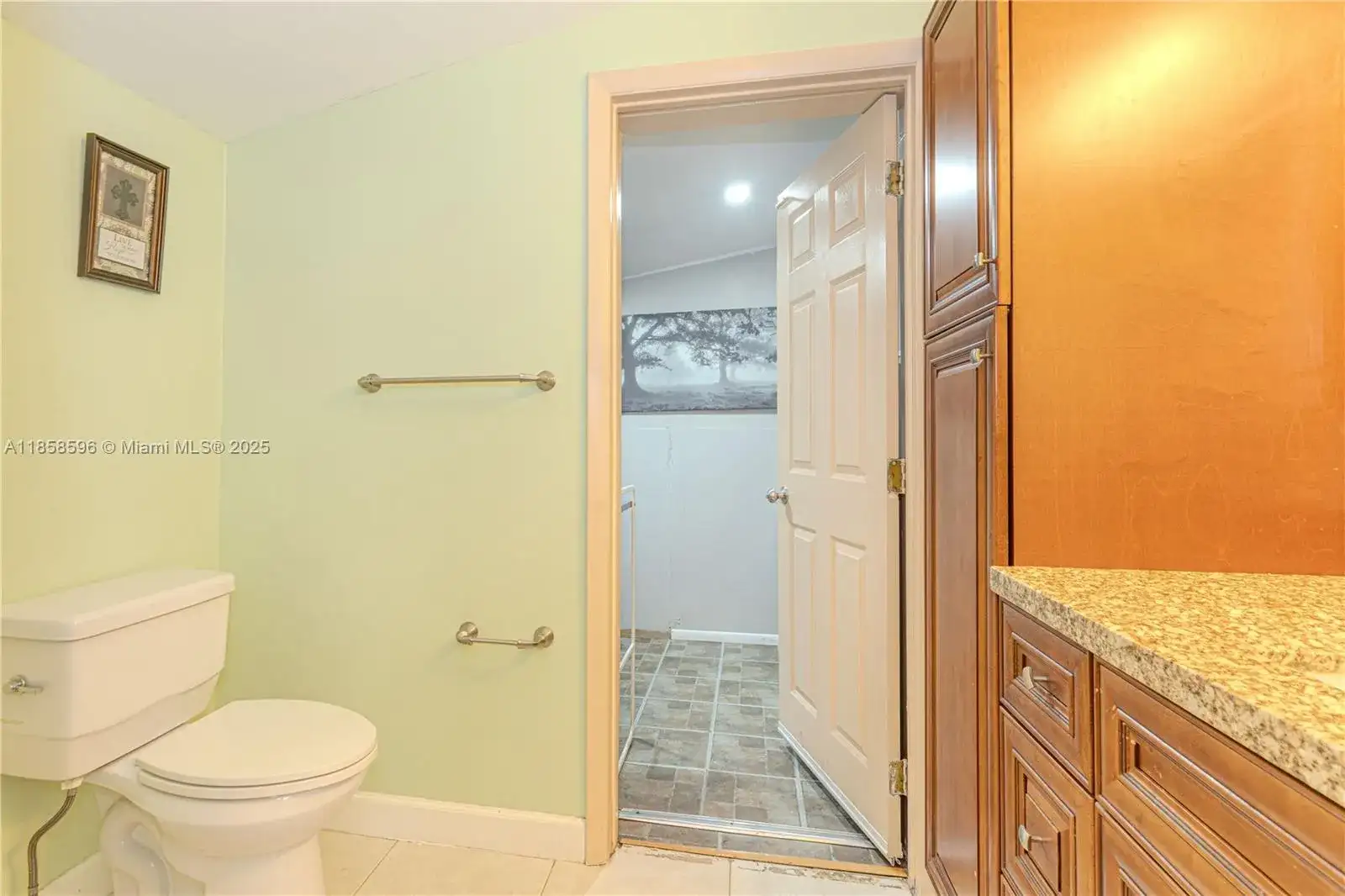 921 N 31st Ct, Hollywood FL 33021 photo 5