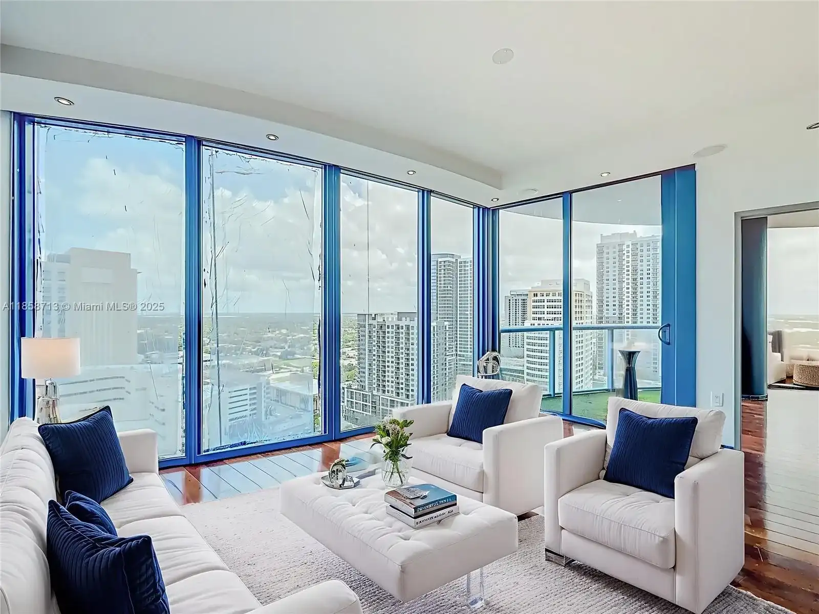 LAS OLAS, Fort Lauderdale FL 33301