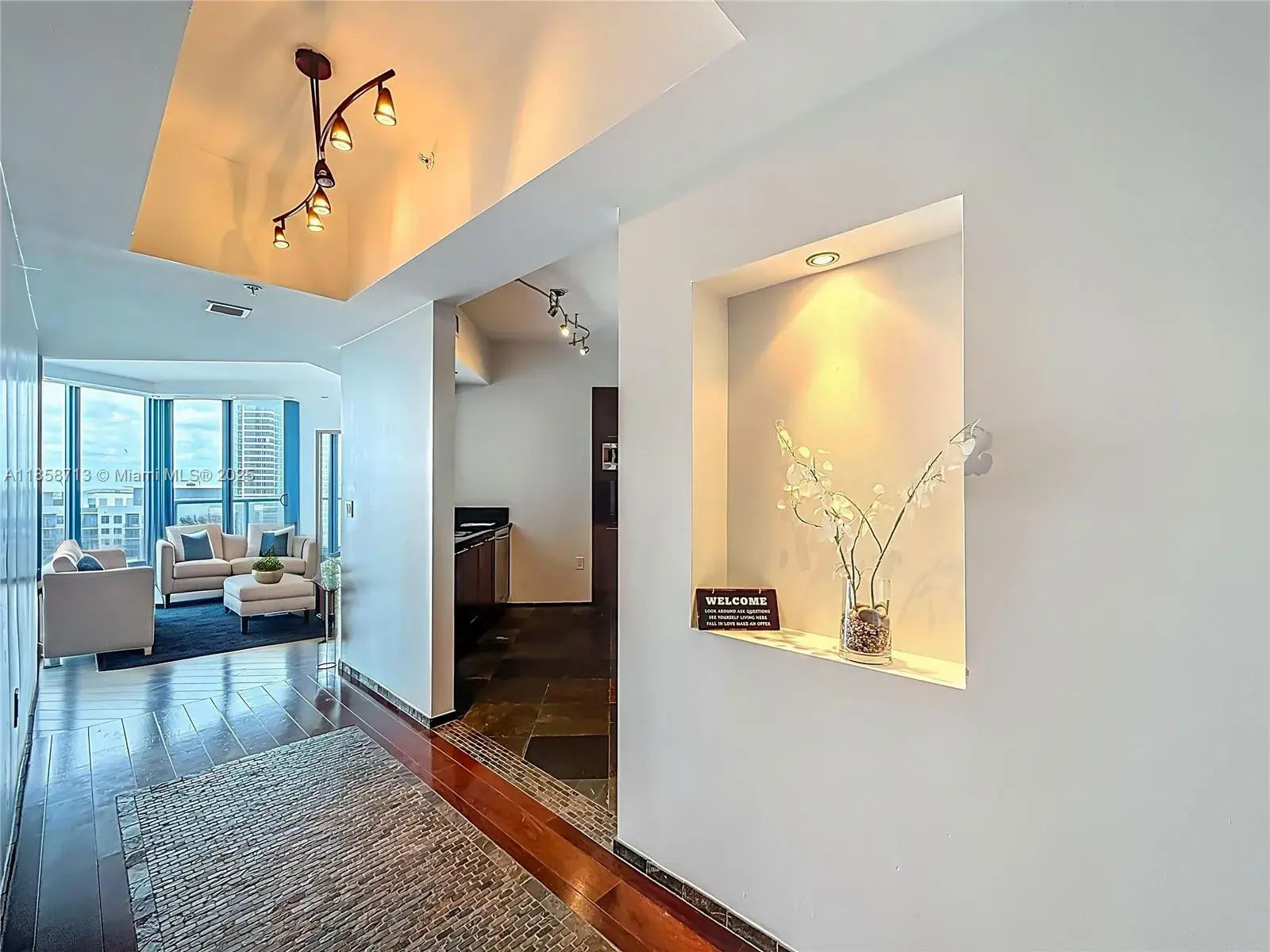 LAS OLAS, Fort Lauderdale FL 33301