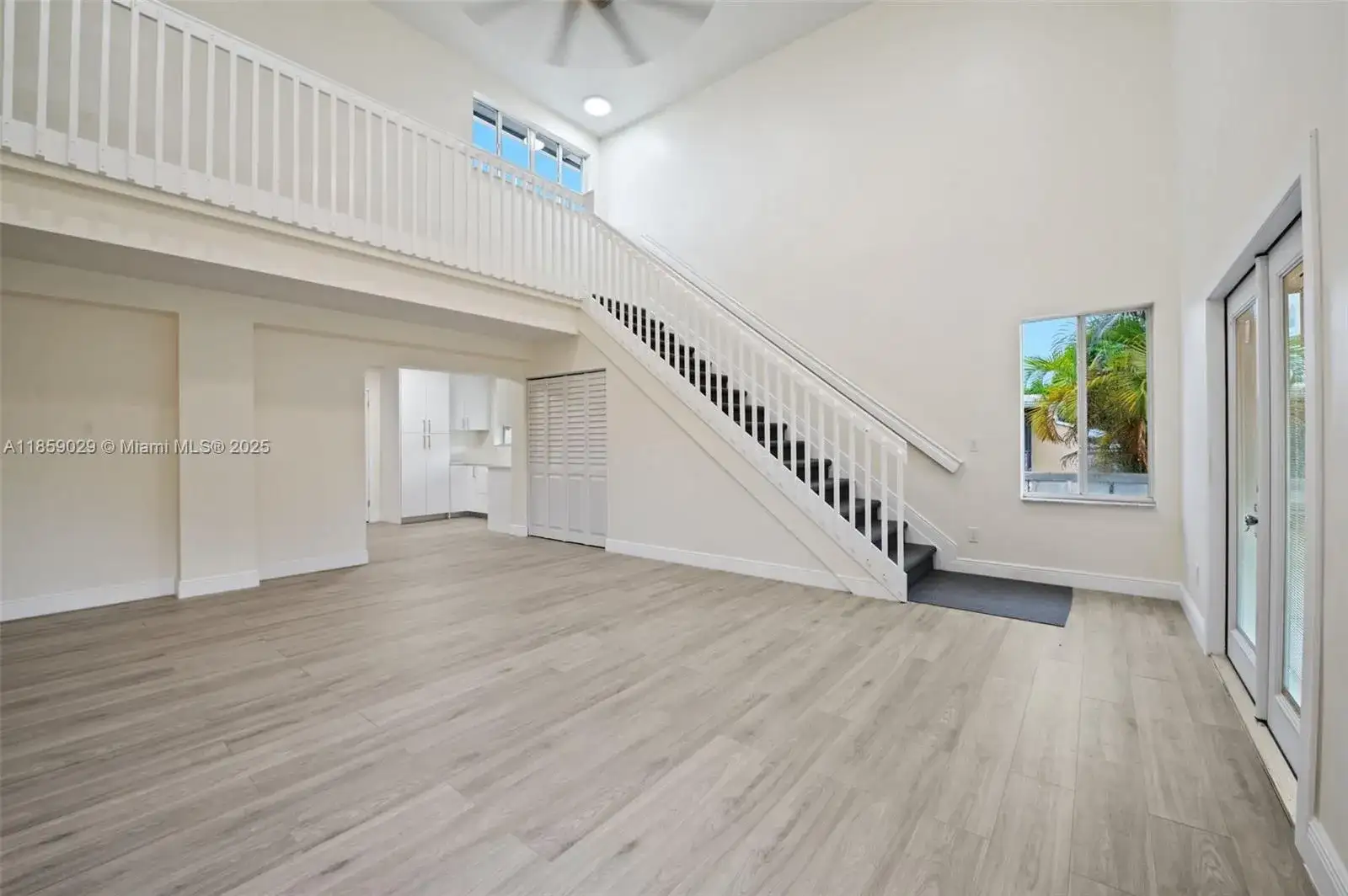 6221 NW 37th Ter, Virginia Gardens FL 33166 photo 3