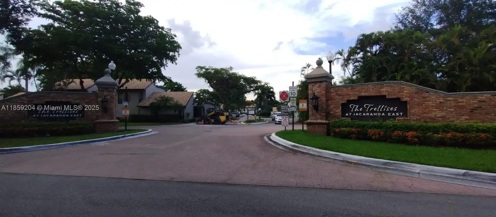 9719 N New River Canal Rd # 308, Plantation FL 33324