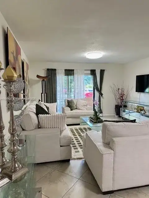 17901 NW 68th Ave # R101, Hialeah FL 33015 photo 2