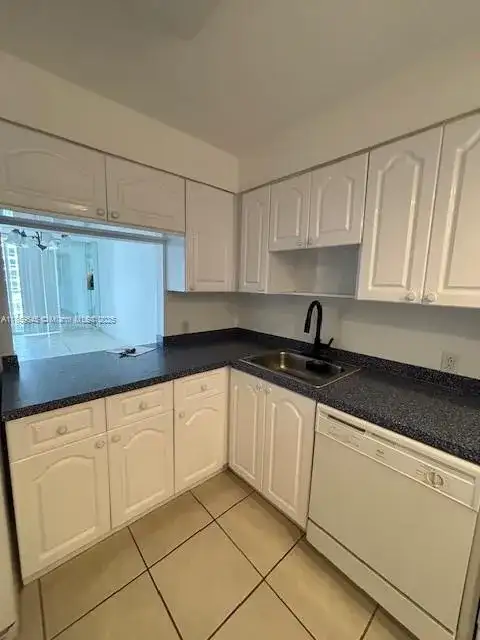 5701 Collins Ave # 709, Miami Beach FL 33140 photo 2