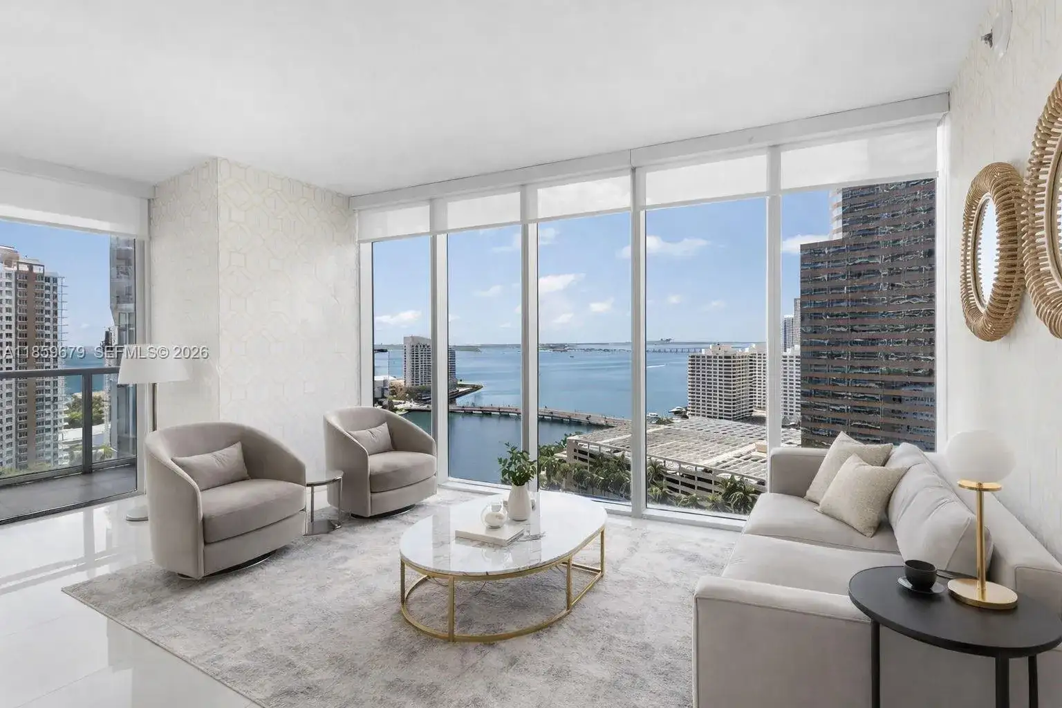 485 Brickell Ave # 2210, Miami FL 33131 photo 2