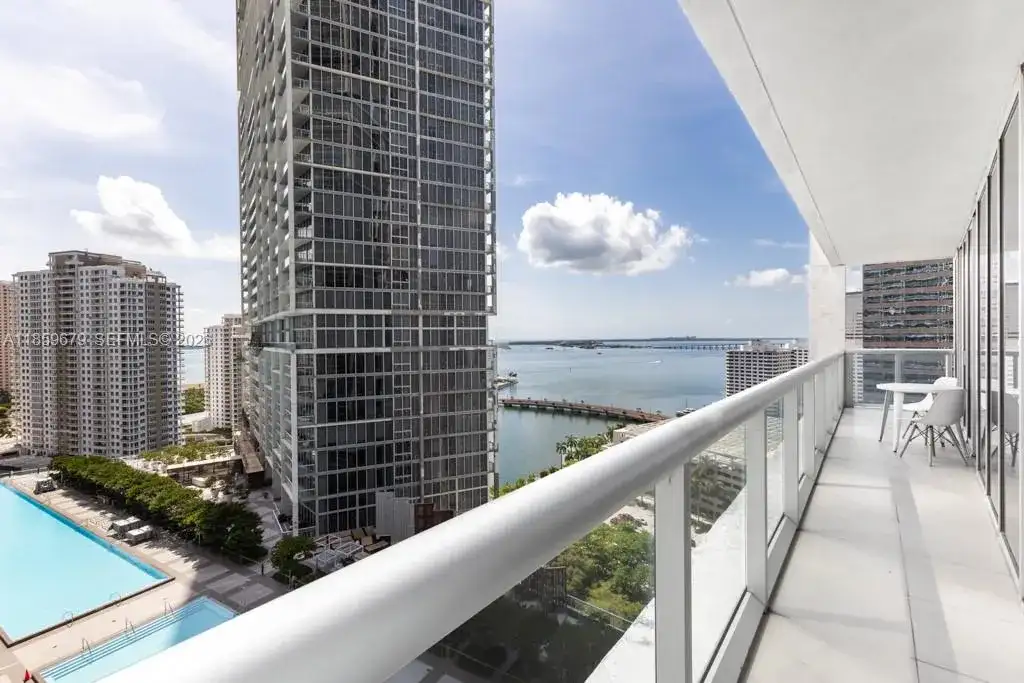 485 Brickell Ave # 2210, Miami FL 33131 photo 5