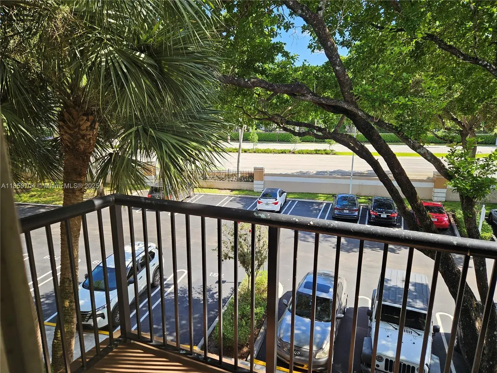 8701 Wiles Rd # 305, Coral Springs FL 33067