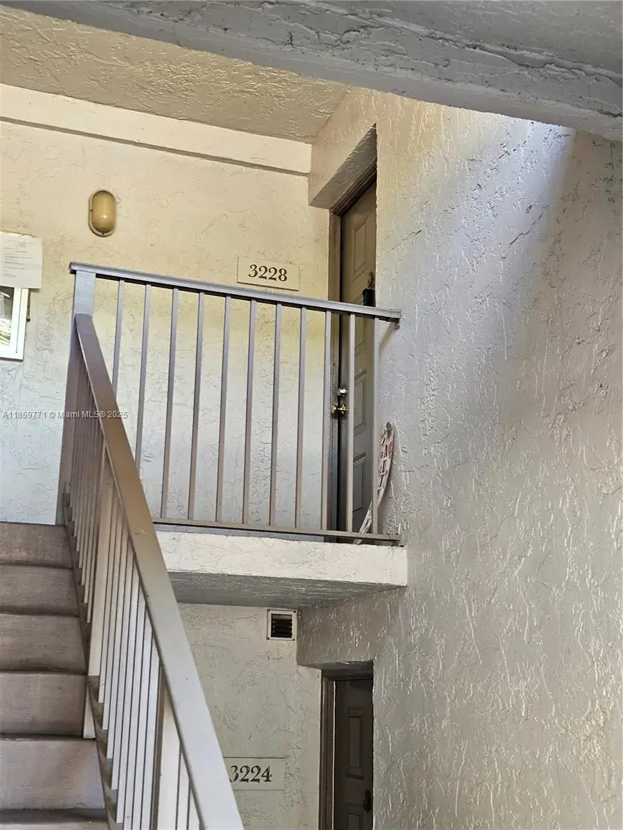 3228 Coral Lake Ln # 3228, Coral Springs FL 33065