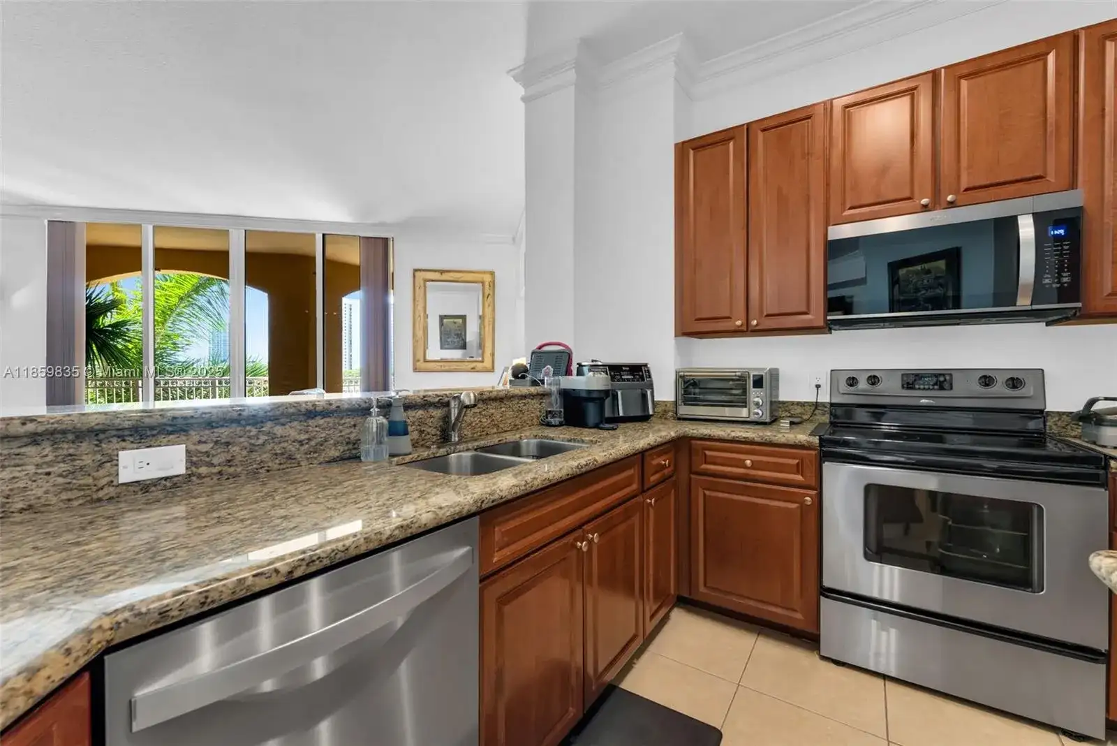 3001 NE 185th St # 610, Aventura FL 33180 photo 2