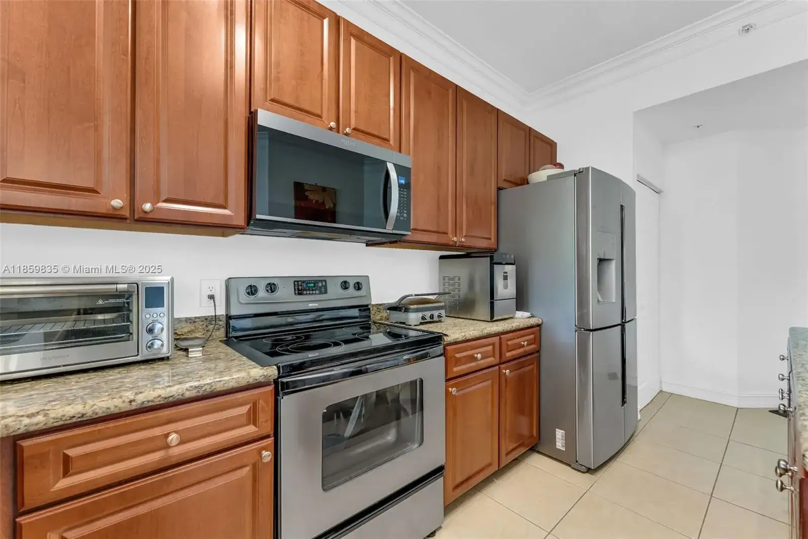 3001 NE 185th St # 610, Aventura FL 33180 photo 4