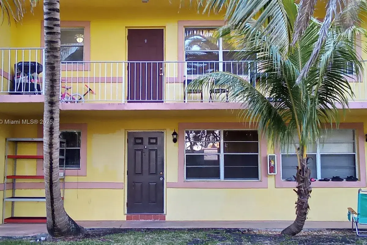 1826 Cleveland St # 6, Hollywood FL 33020