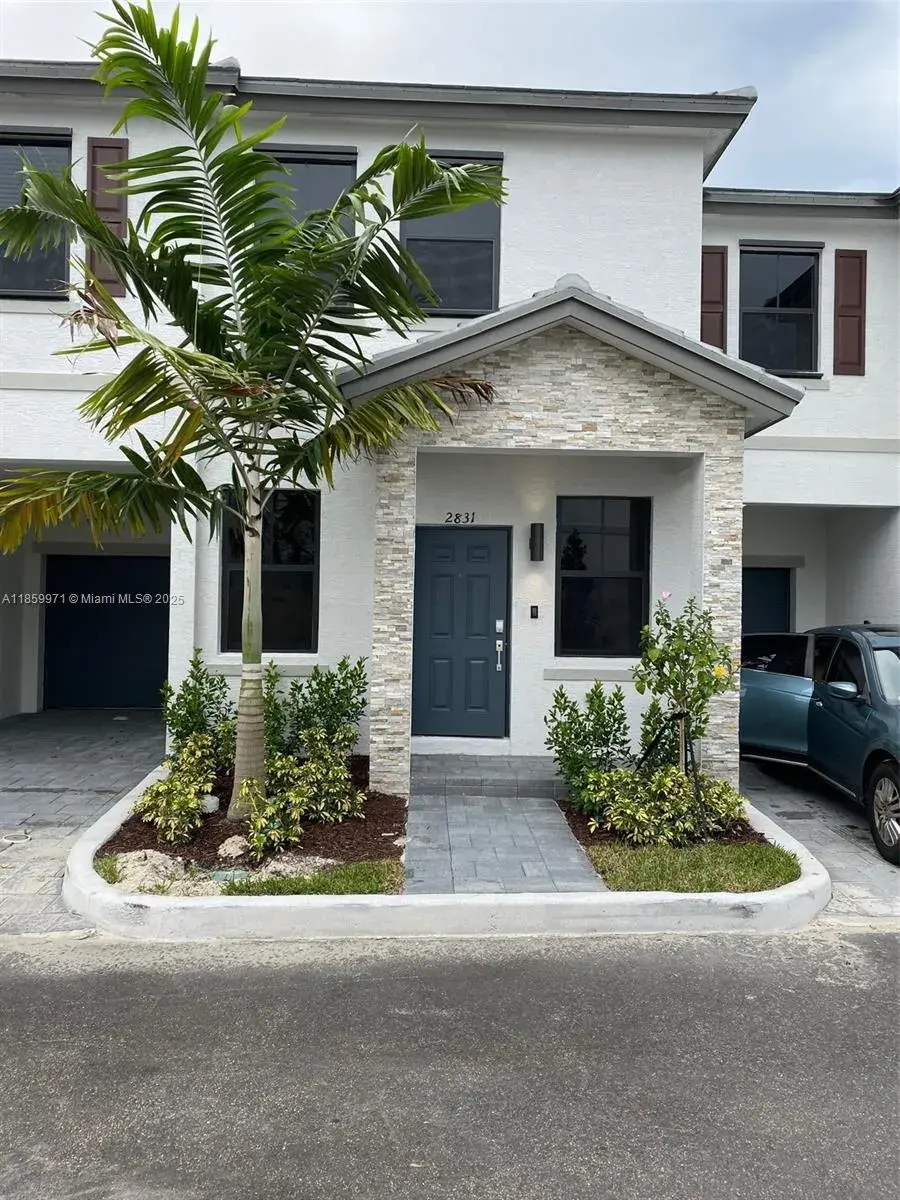 2831 SW 16th Ter # 2831, Fort Lauderdale FL 33315
