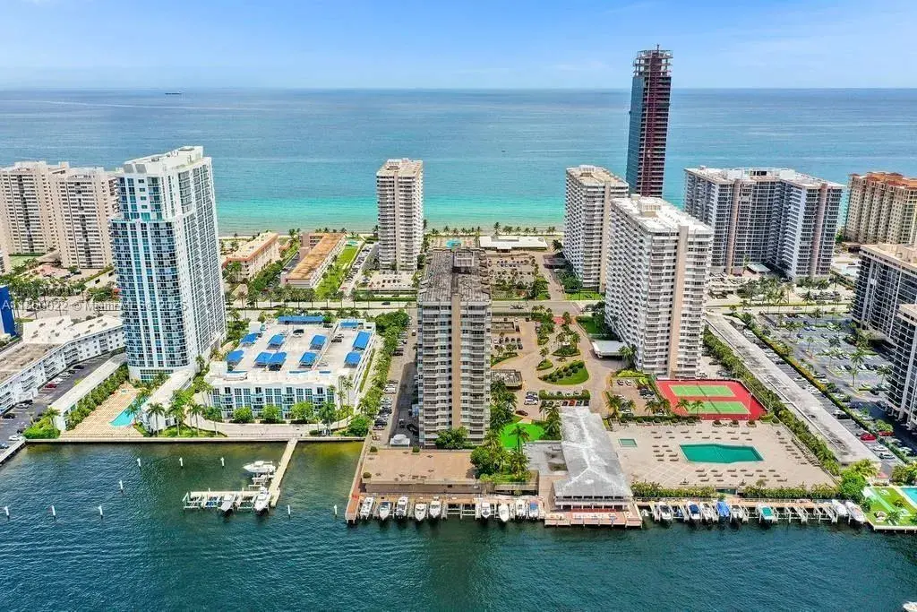 1950 S Ocean Dr # 7E, Hallandale Beach FL 33009