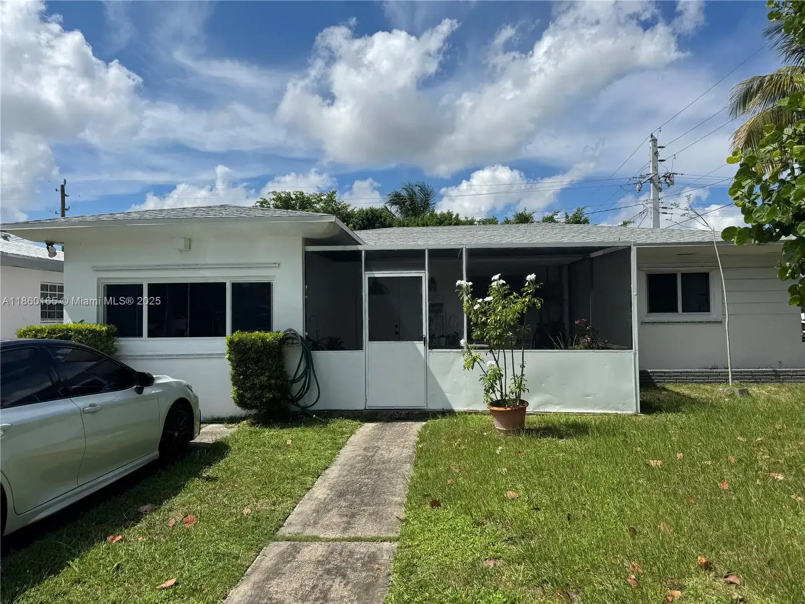 1691 NE 177th St, North Miami Beach FL 33162 photo 2