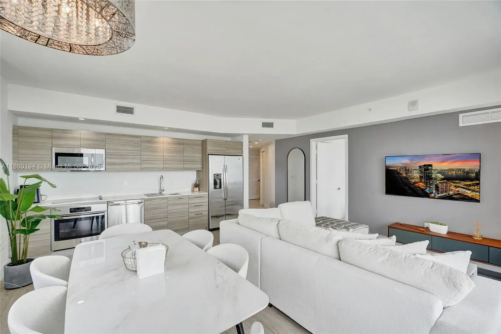 121 NE 34th St # 2809, Miami FL 33137