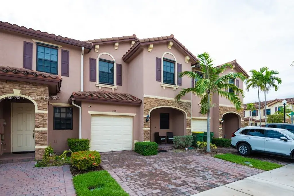 108 SE 34th Ter, Homestead FL 33033