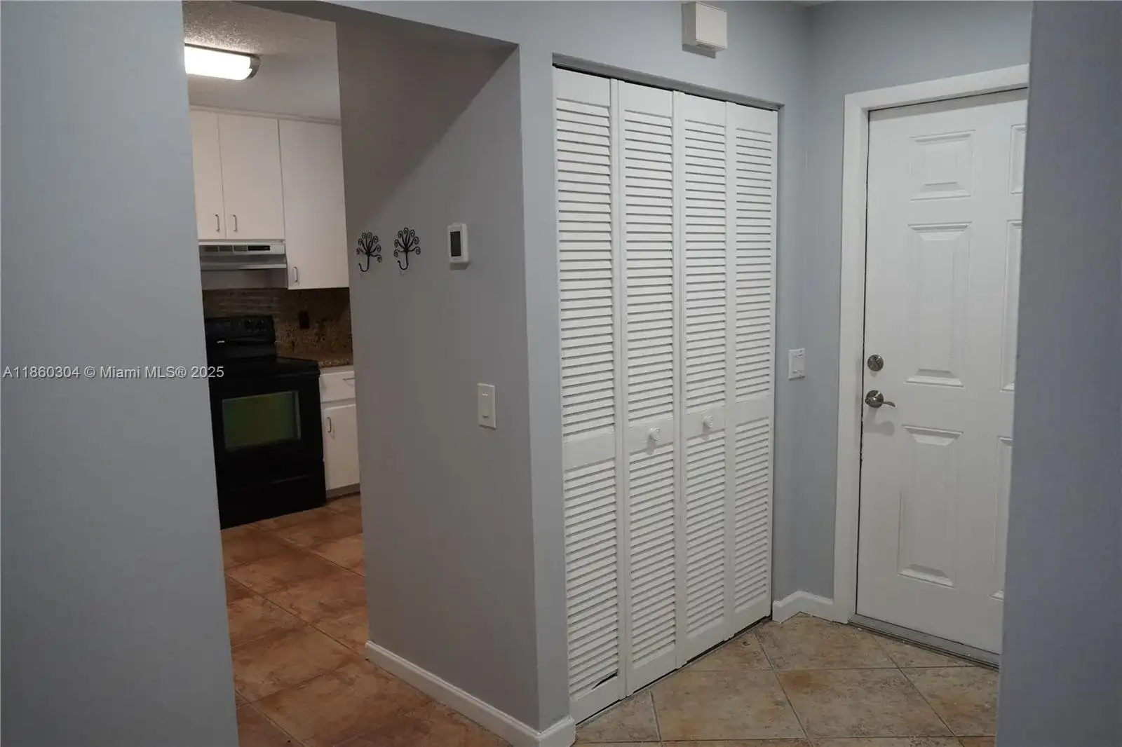 1514 Springside Dr, Weston FL 33326 photo 3