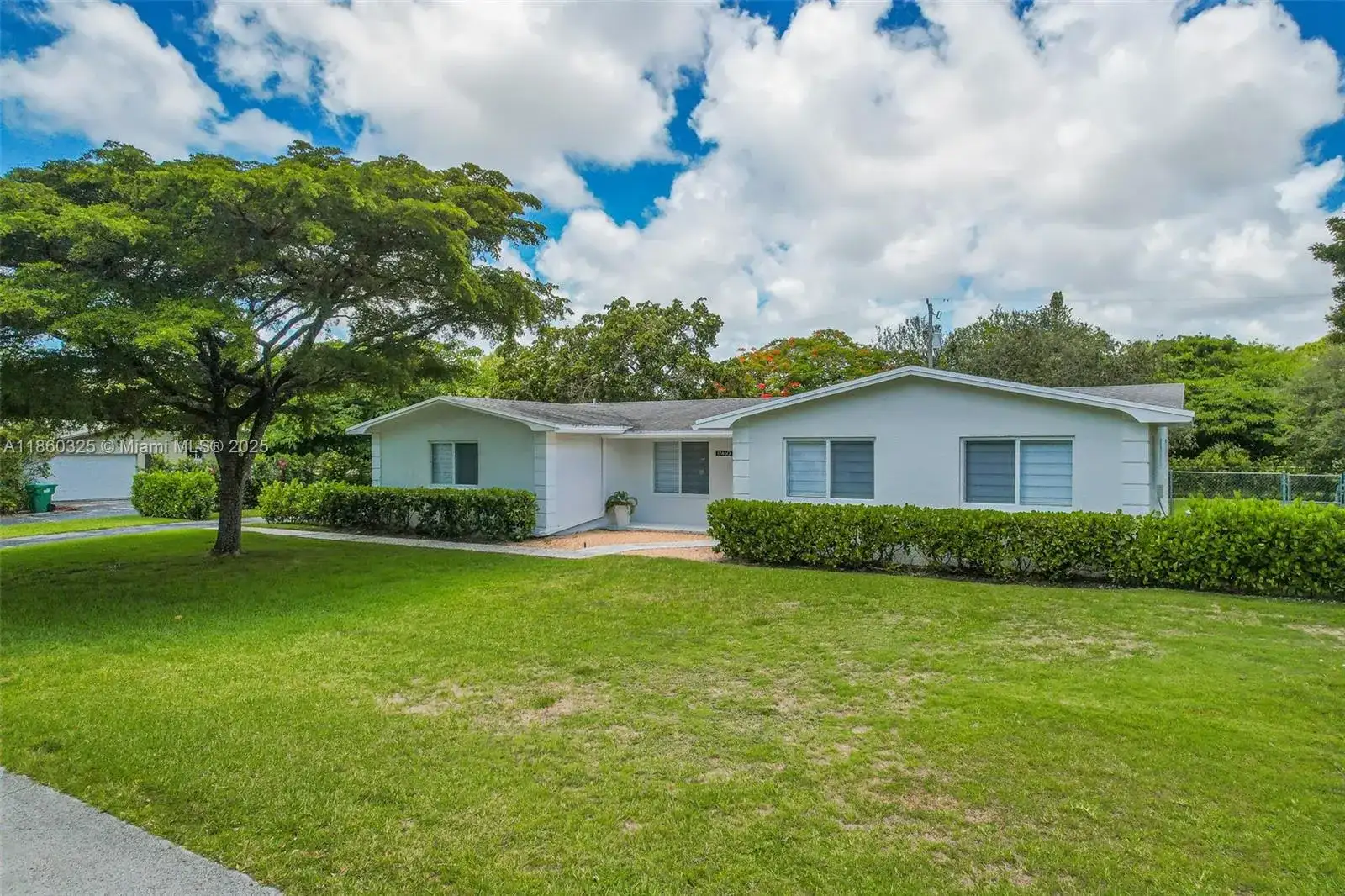 17460 SW 85th Ave, Palmetto Bay FL 33157 photo 3