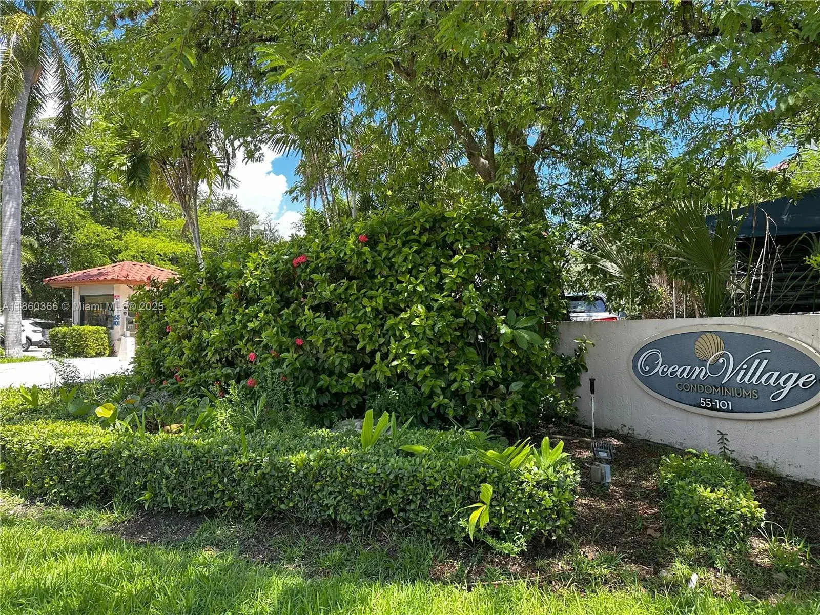 55 Ocean Lane Dr # 4020, Key Biscayne FL 33149