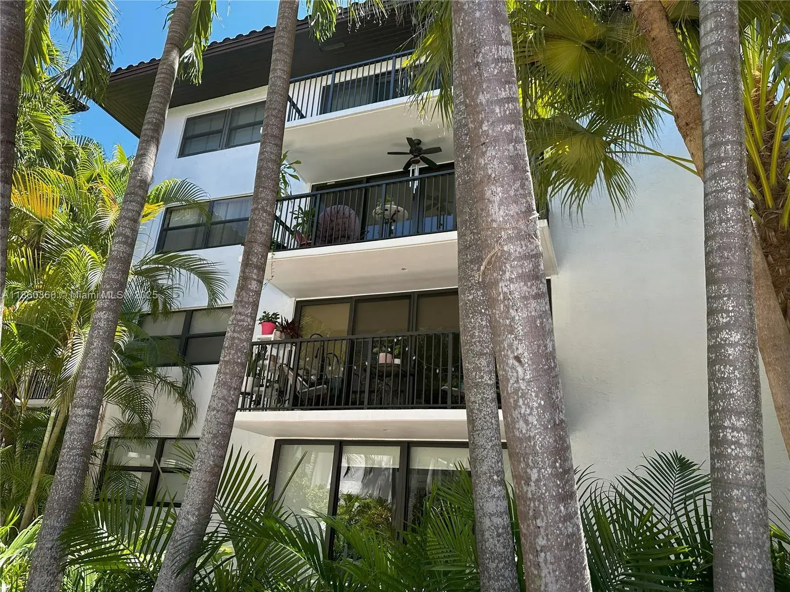 55 Ocean Lane Dr # 4020, Key Biscayne FL 33149