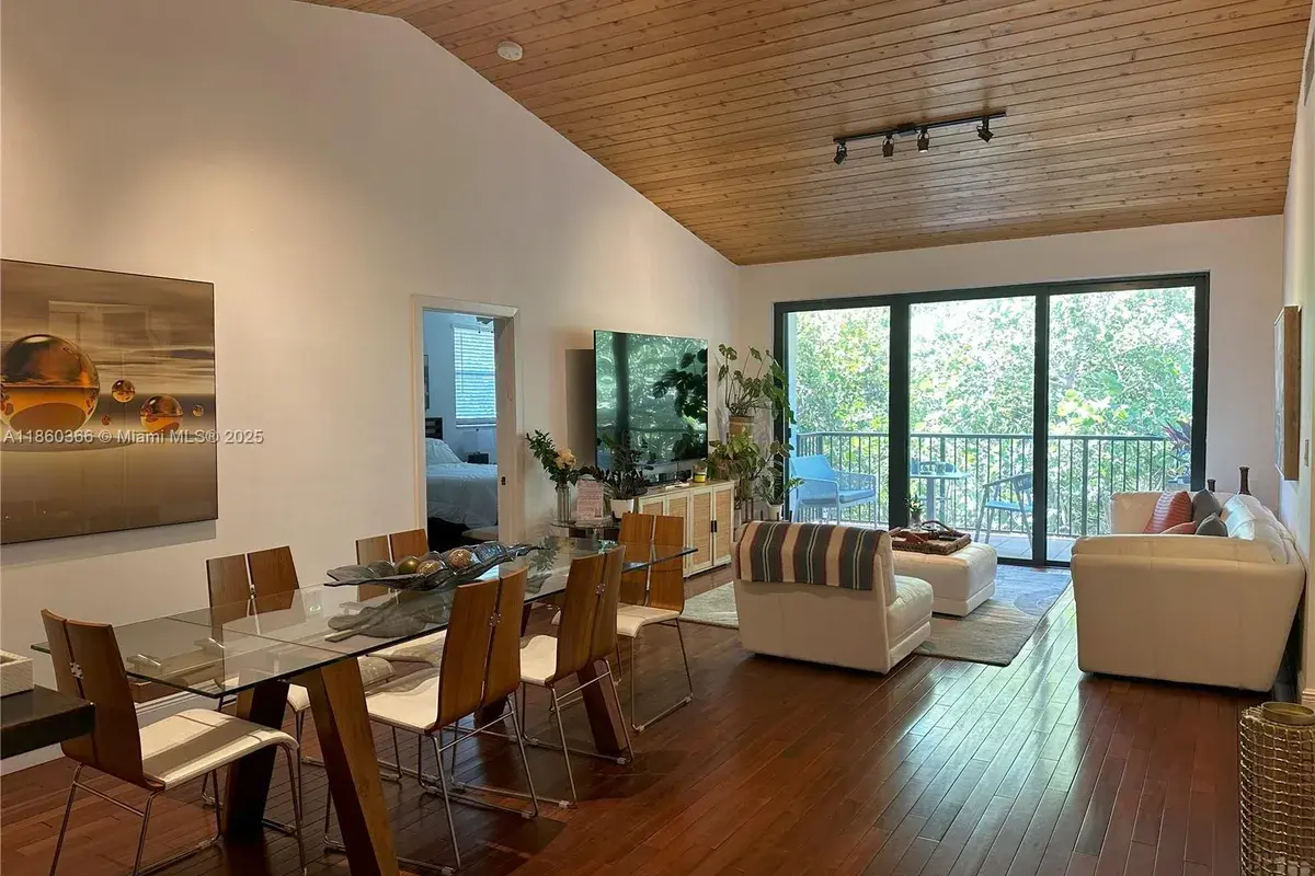 55 Ocean Lane Dr # 4020, Key Biscayne FL 33149