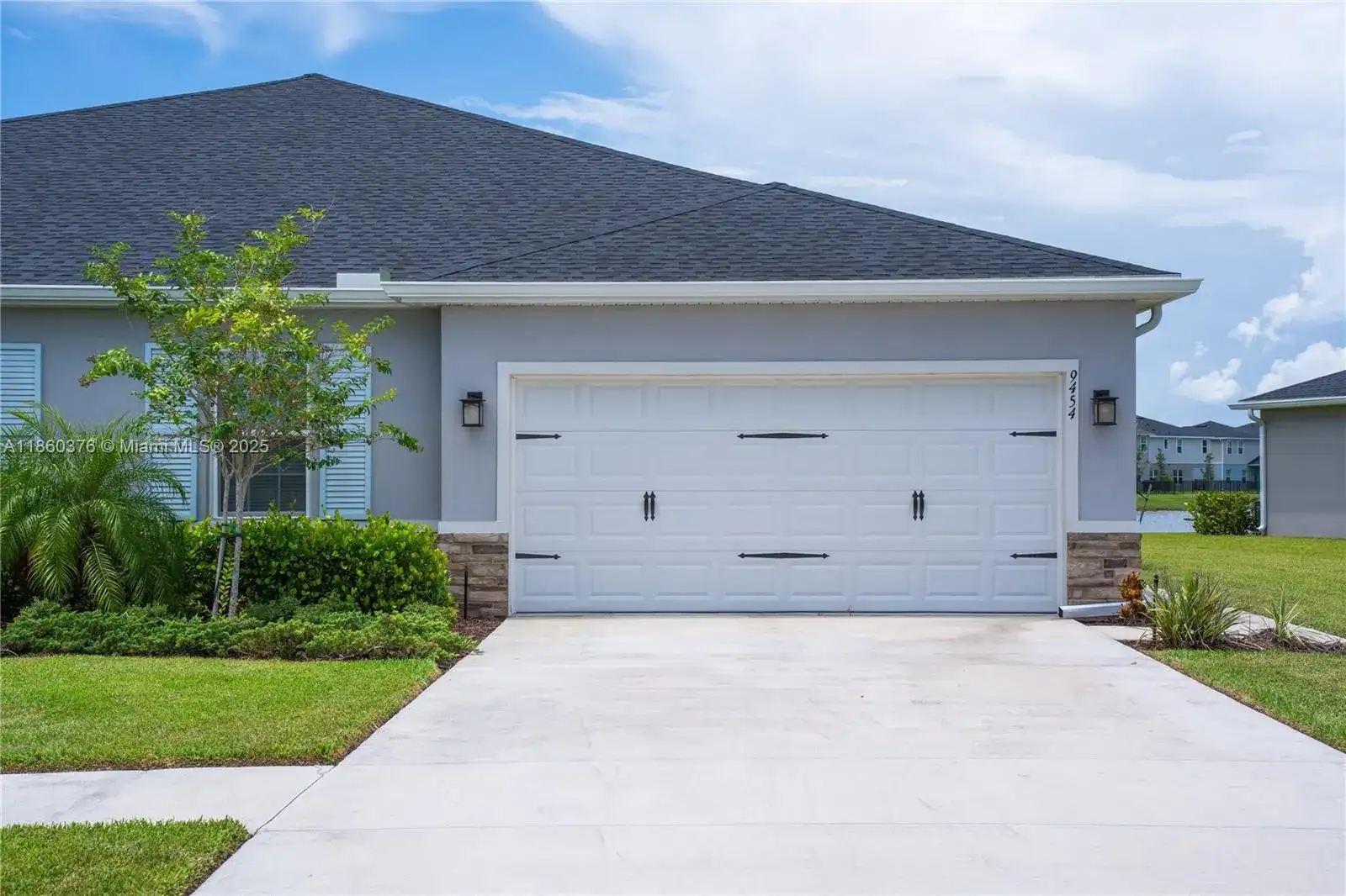 9454 SW Libertas Way, Port St. Lucie FL 34987 photo 2