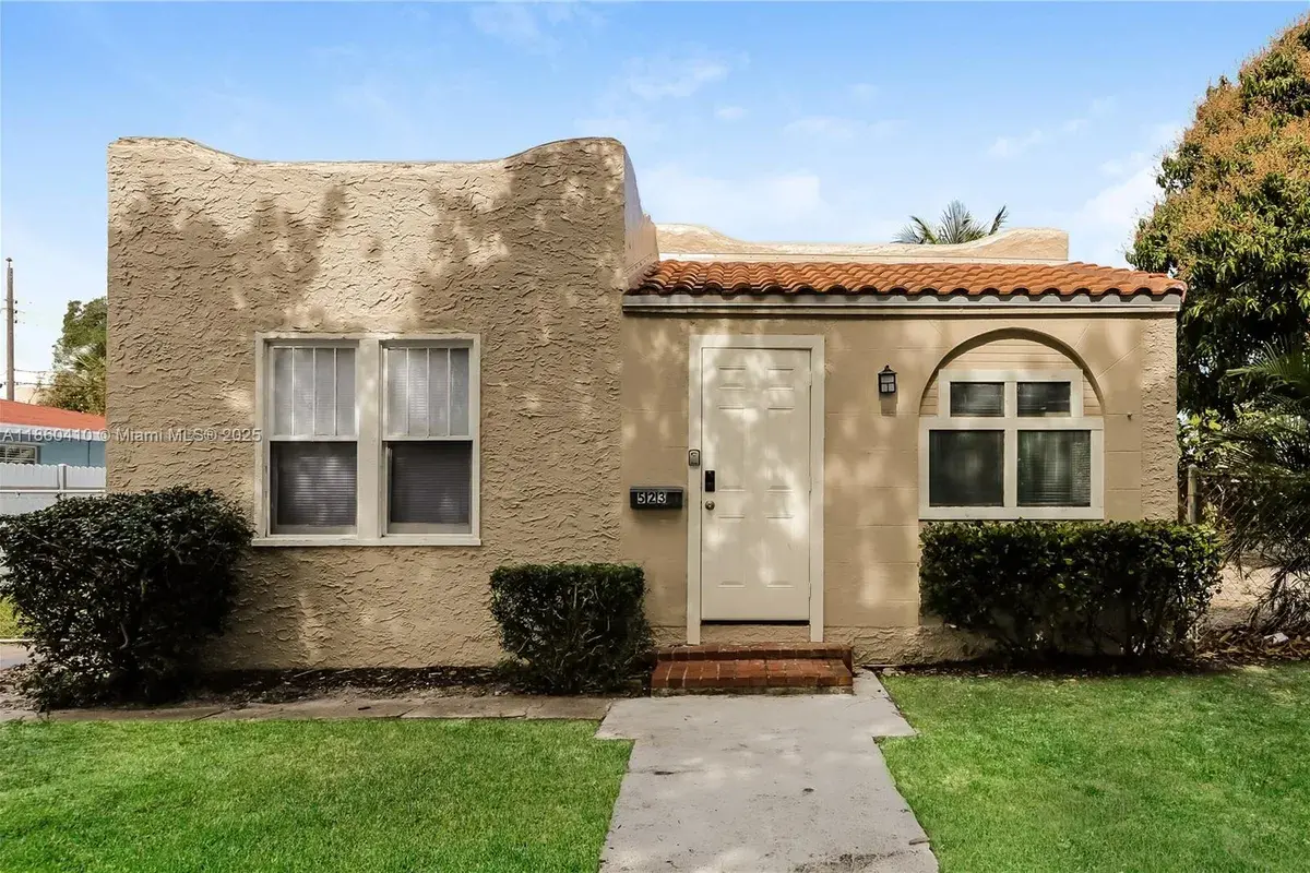523 Plymouth Rd, West Palm Beach FL 33405