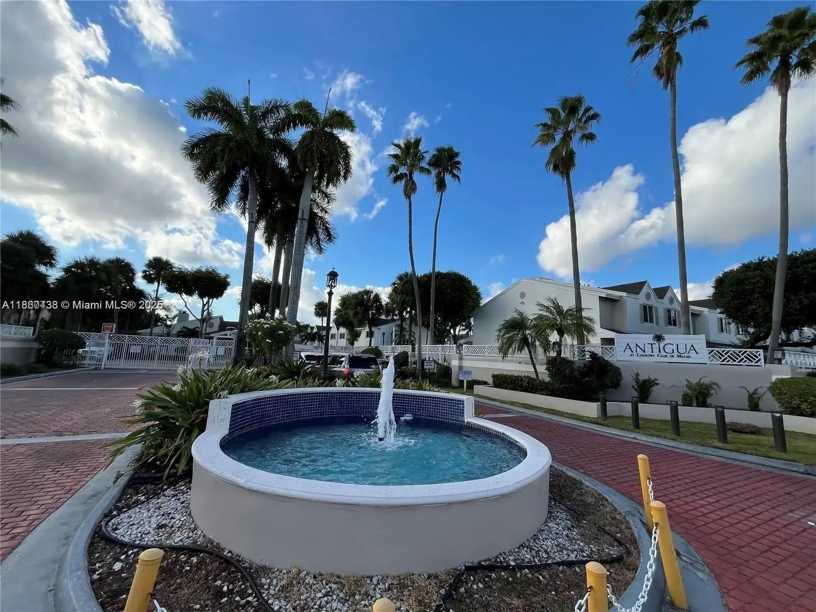 17500 NW 67th Pl # 4, Hialeah FL 33015 photo 2