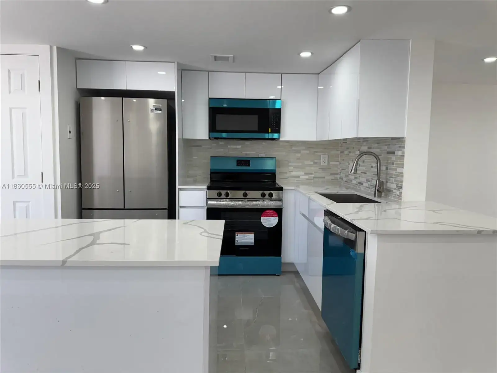 2318 NE 7th St # 34, Hallandale Beach FL 33009 photo 5