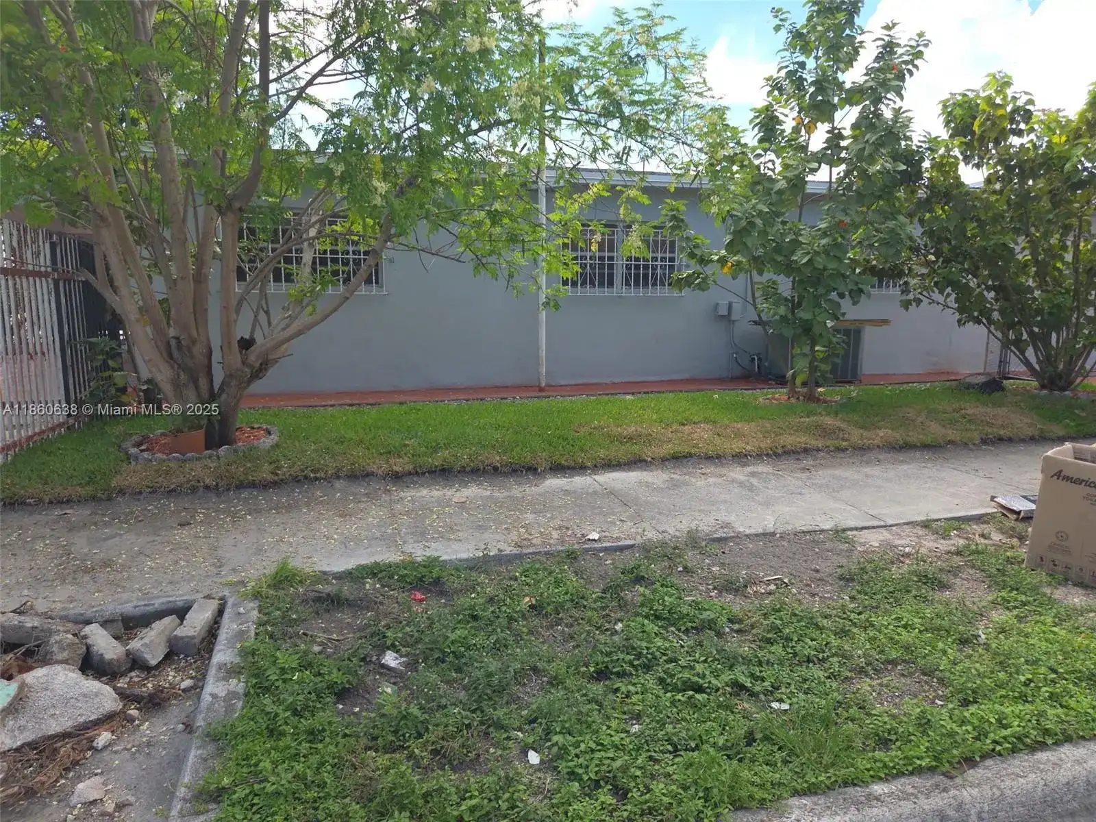 965 W 23rd St, Hialeah FL 33010 photo 2