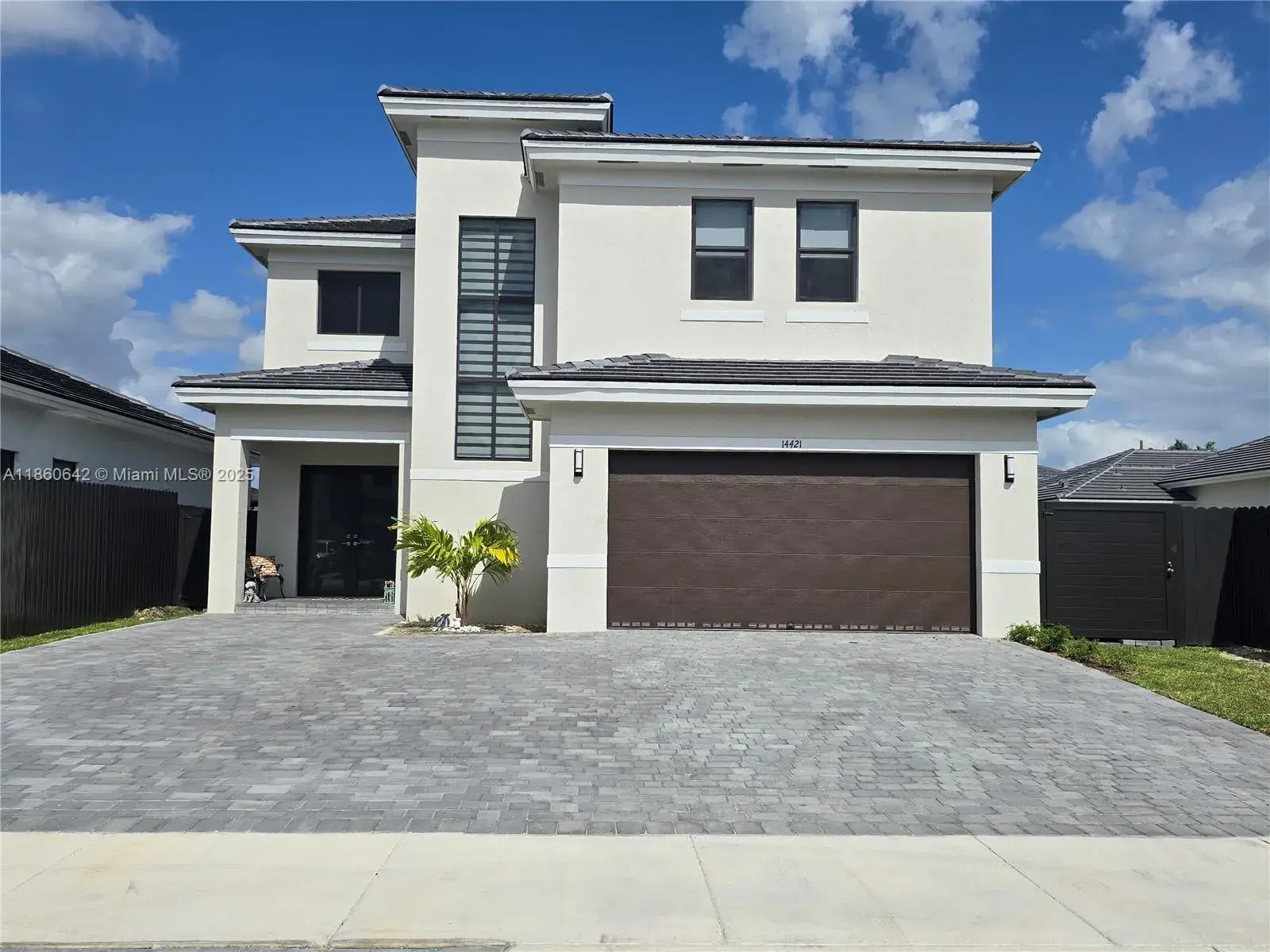 14421 SW 19th St, Miami FL 33175