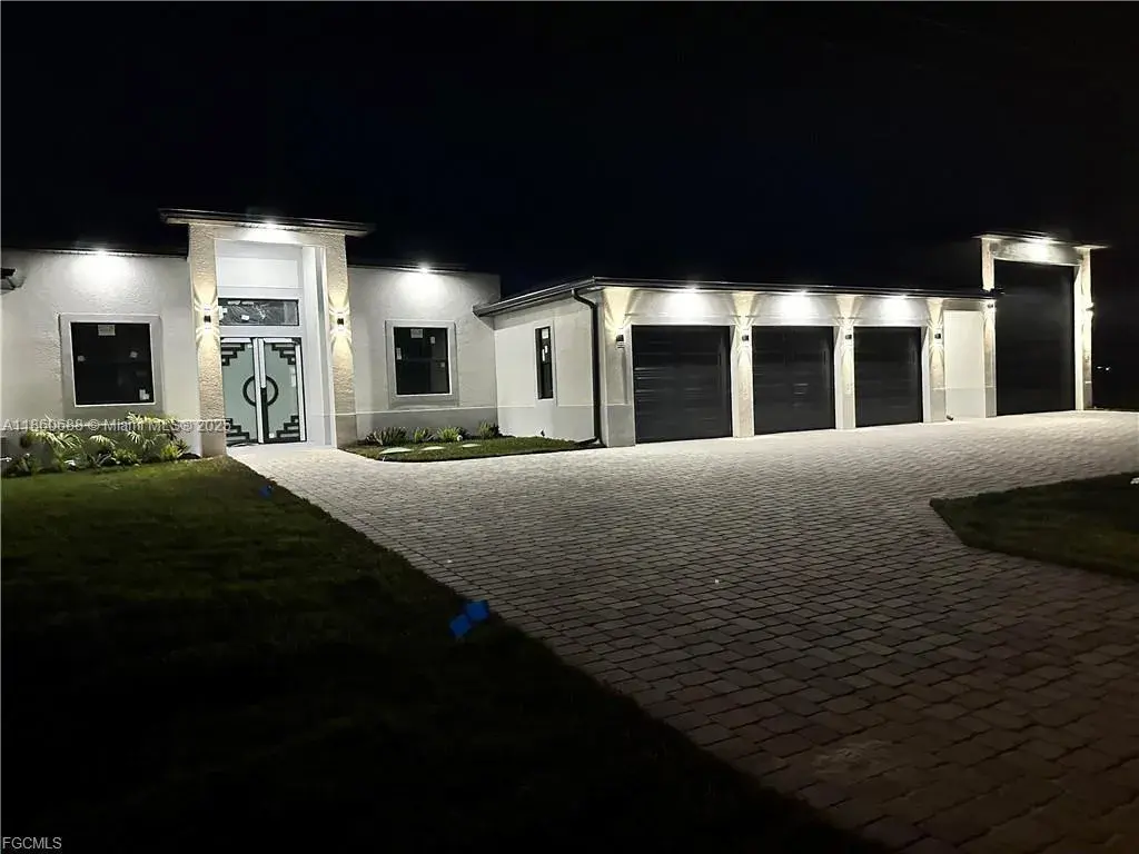 302 EL DORADO BLVD N, Cape Coral FL 33993