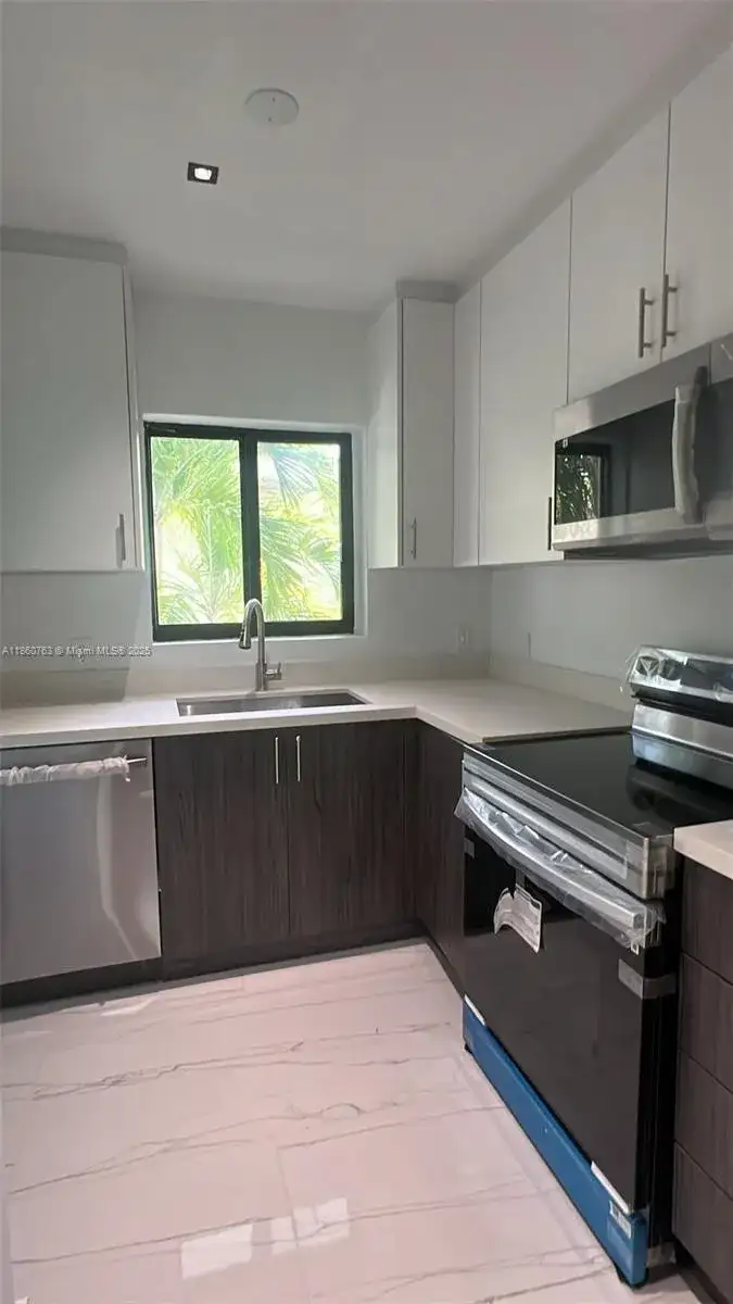 1155 102nd St # 7, Bay Harbor Islands FL 33154 photo 2