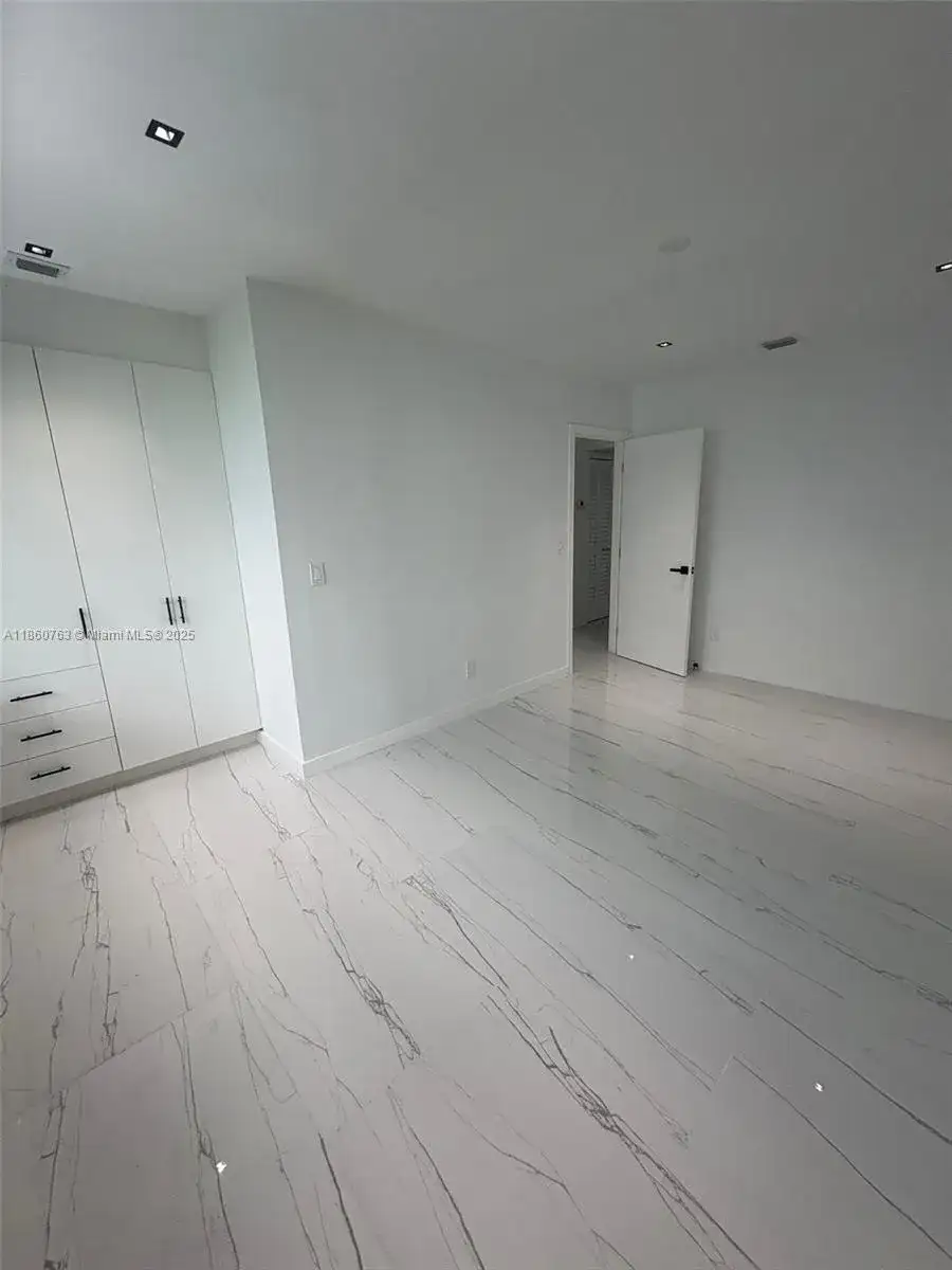 1155 102nd St # 7, Bay Harbor Islands FL 33154 photo 5