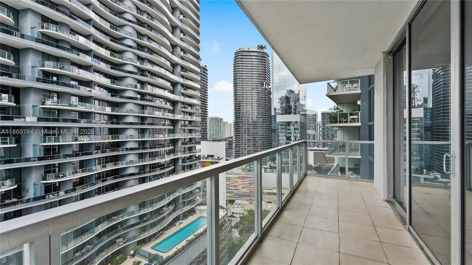1050 Brickell Ave # 2620, Miami FL 33131 photo 2