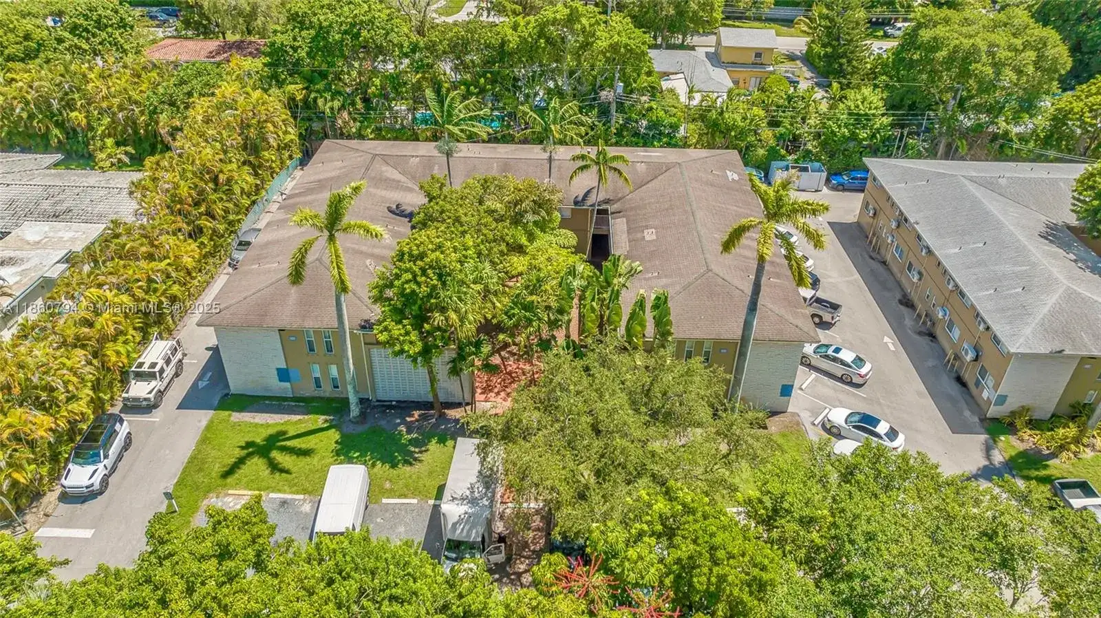 6310 SW 79th St # 18, South Miami FL 33143 photo 2