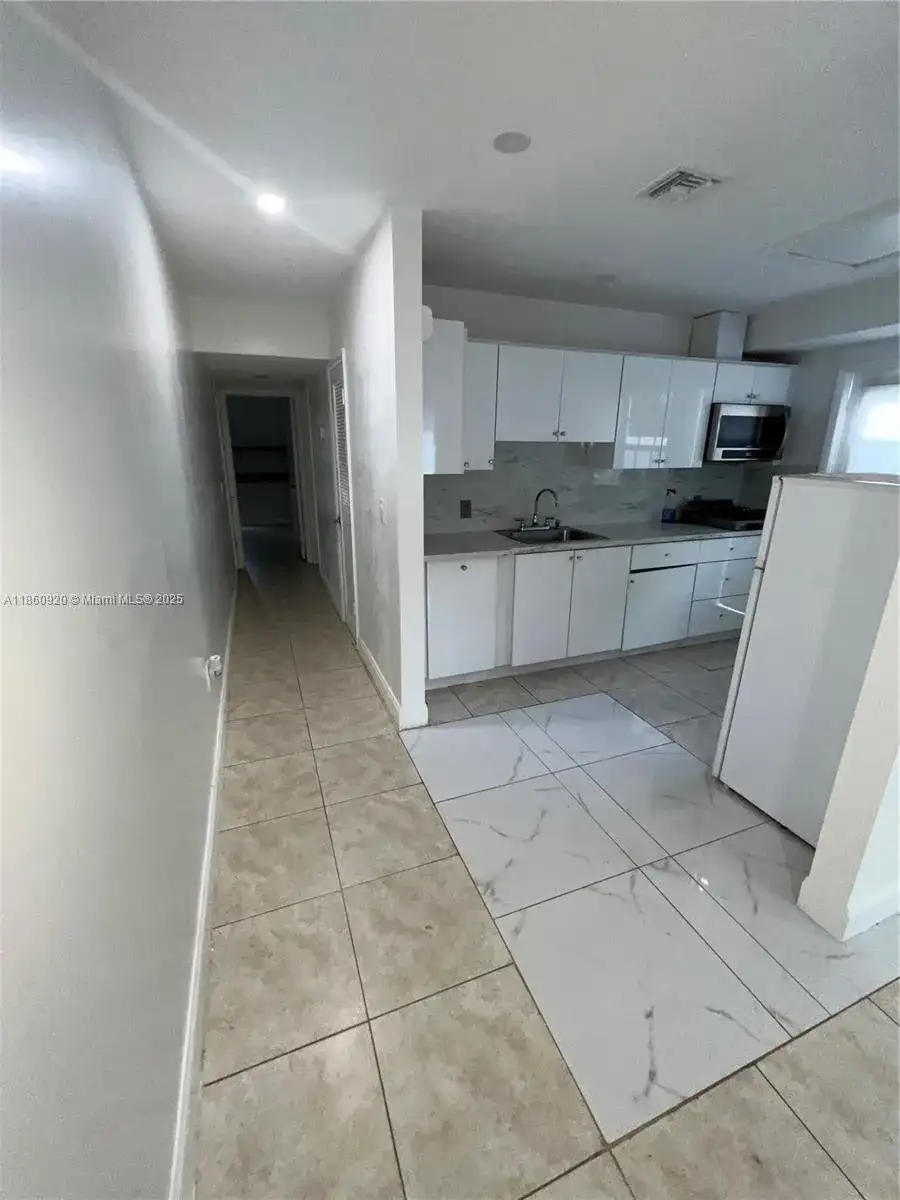 382 NE 113th St # 0, Miami FL 33161 photo 5