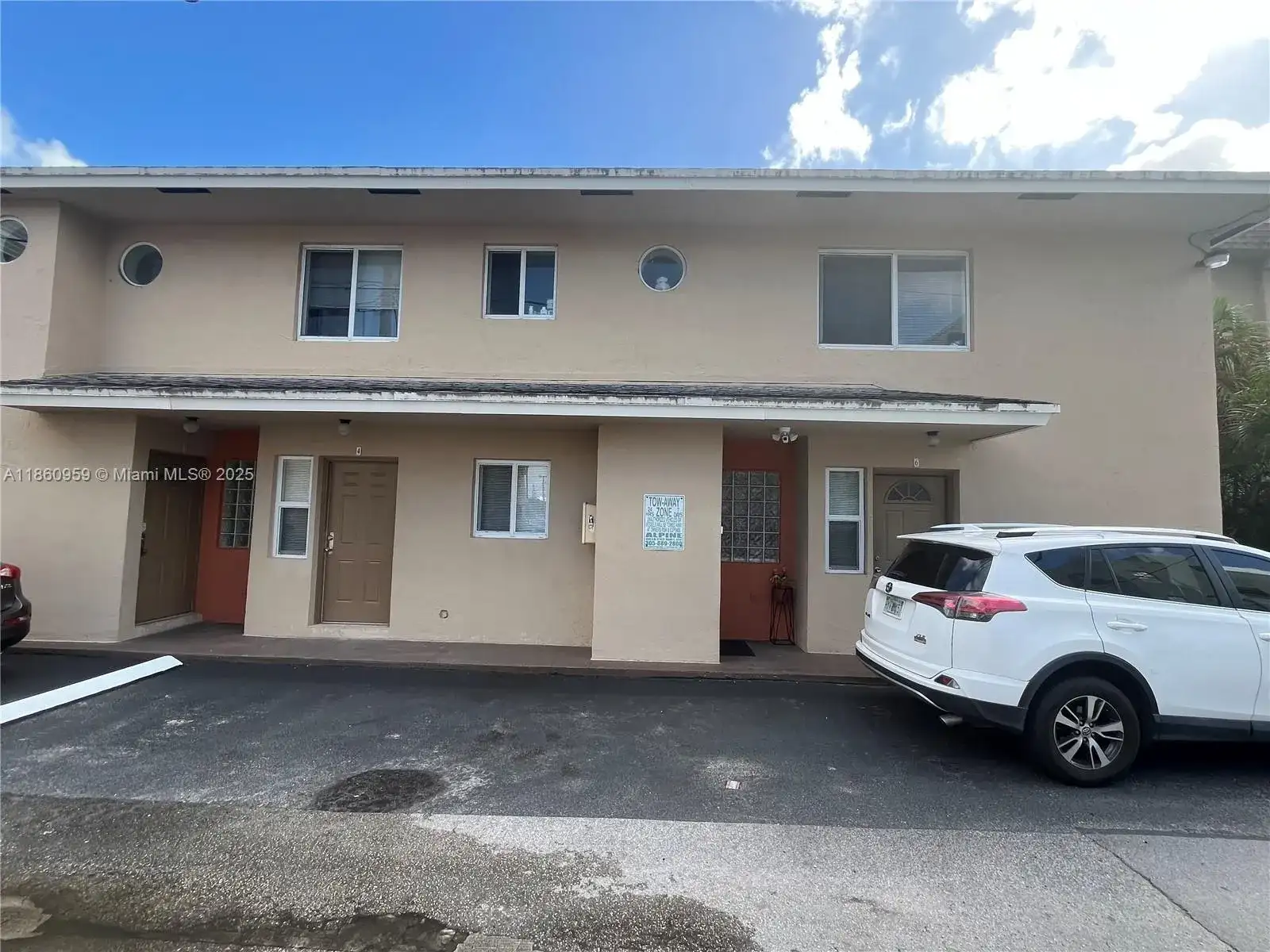 126 SW 21st Ave, Miami FL 33135 photo 2