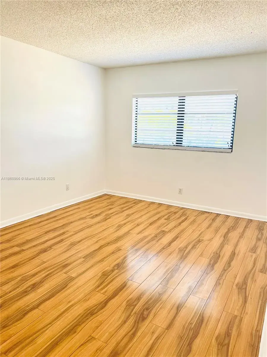 2200 E Hallandale Beach Blvd # 207, Hallandale Beach FL 33009