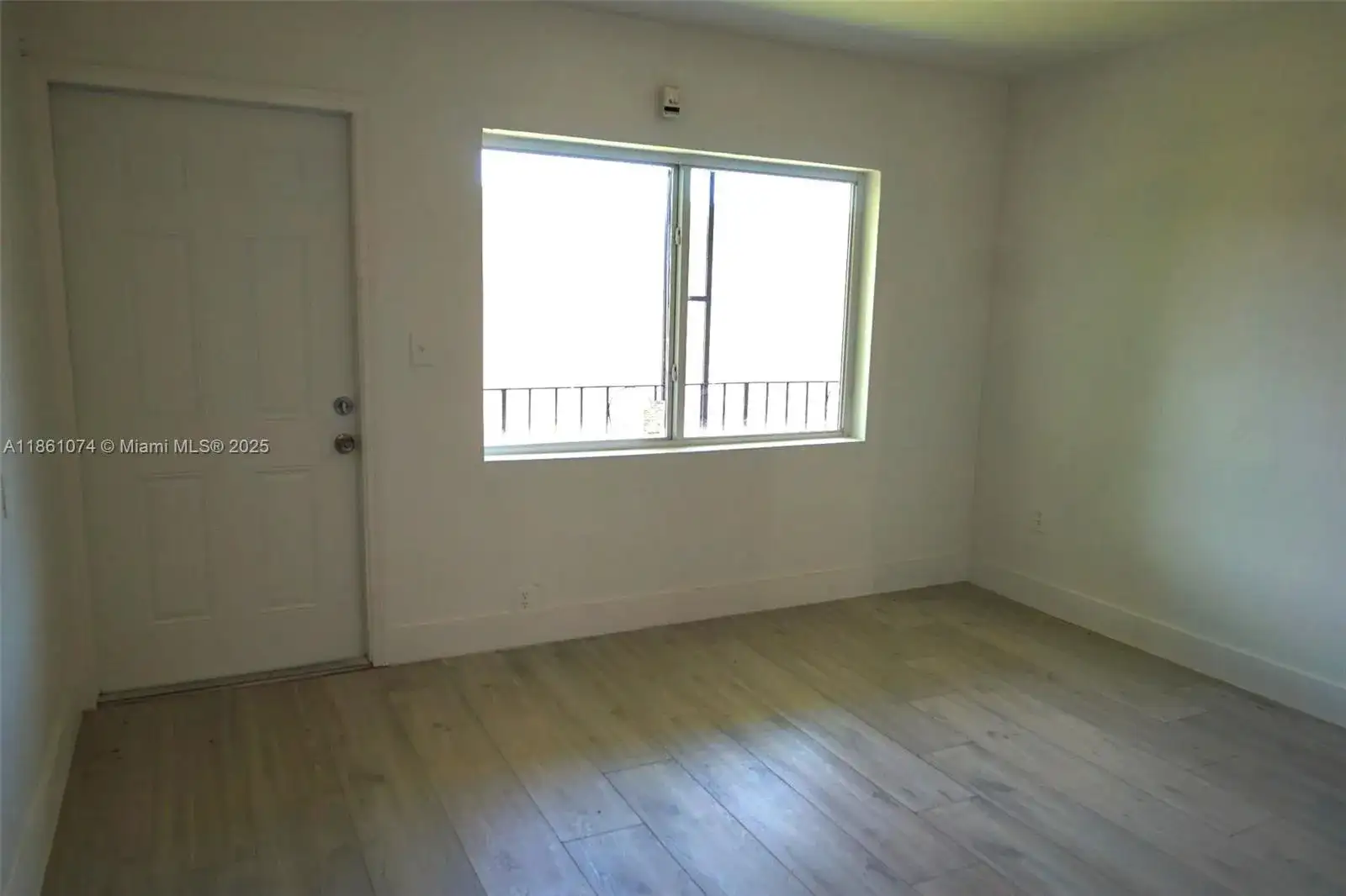 584 NW 65th St # 11, Miami FL 33150 photo 3