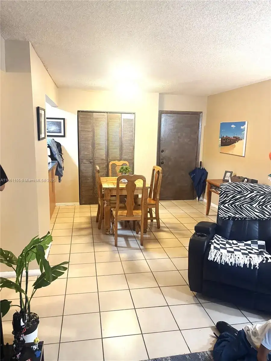 8889 Fontainebleau Blvd # 204, Miami FL 33172 photo 5