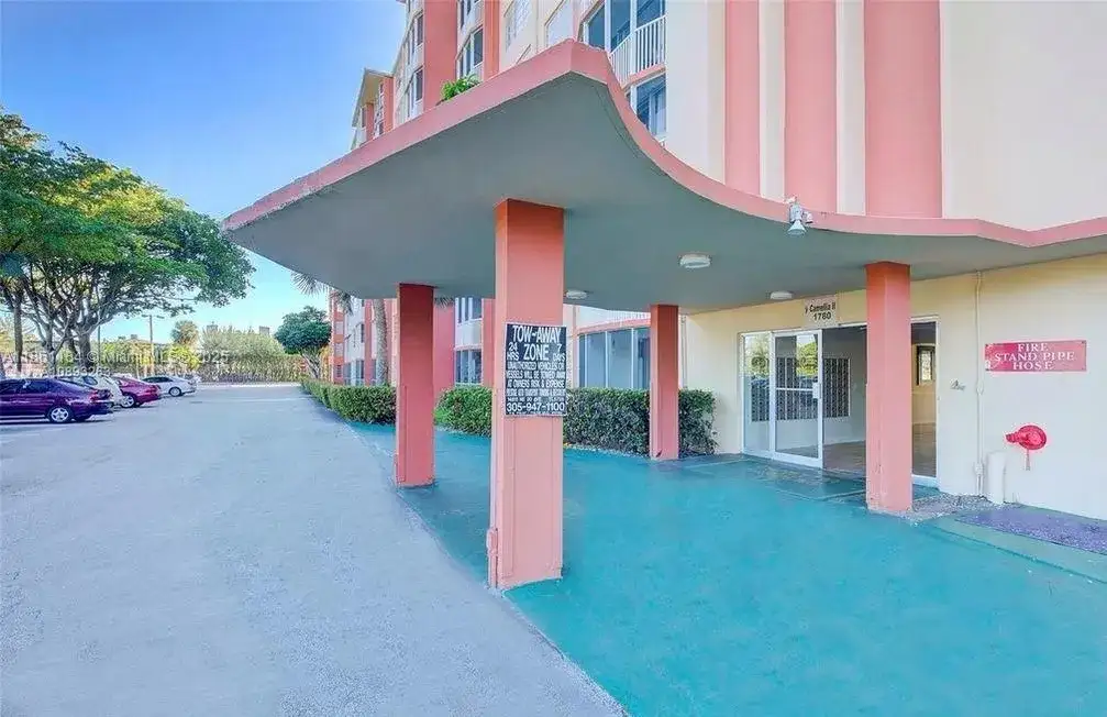 1780 NE 191st St # 2, Miami FL 33179 photo 3