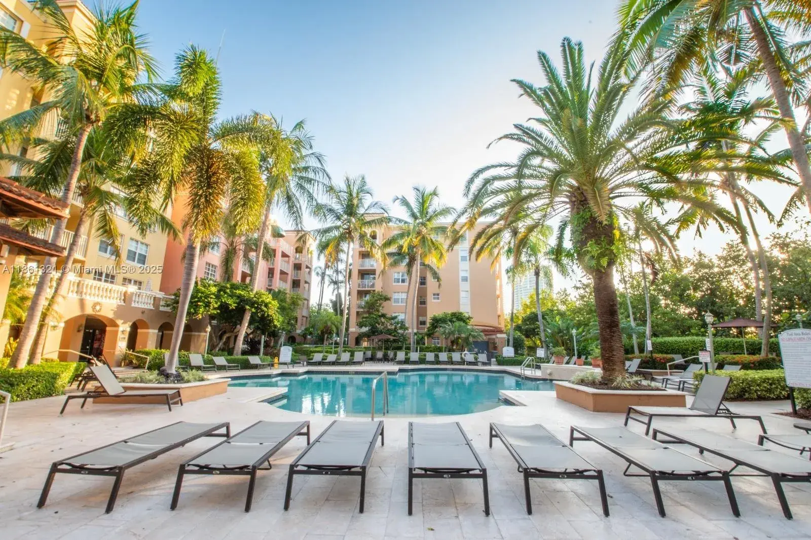 19601 E Country Club Dr # 7108, Aventura FL 33180