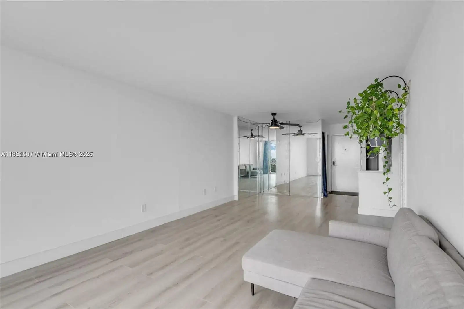 6900 Bay Dr # 11F, Miami Beach FL 33141 photo 4
