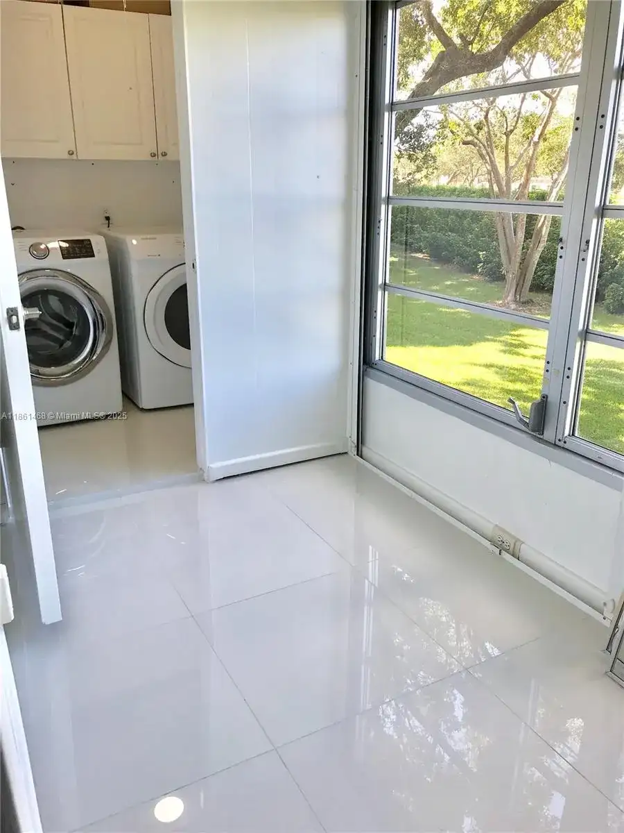 466 Normandy J # 466, Delray Beach FL 33484 photo 5