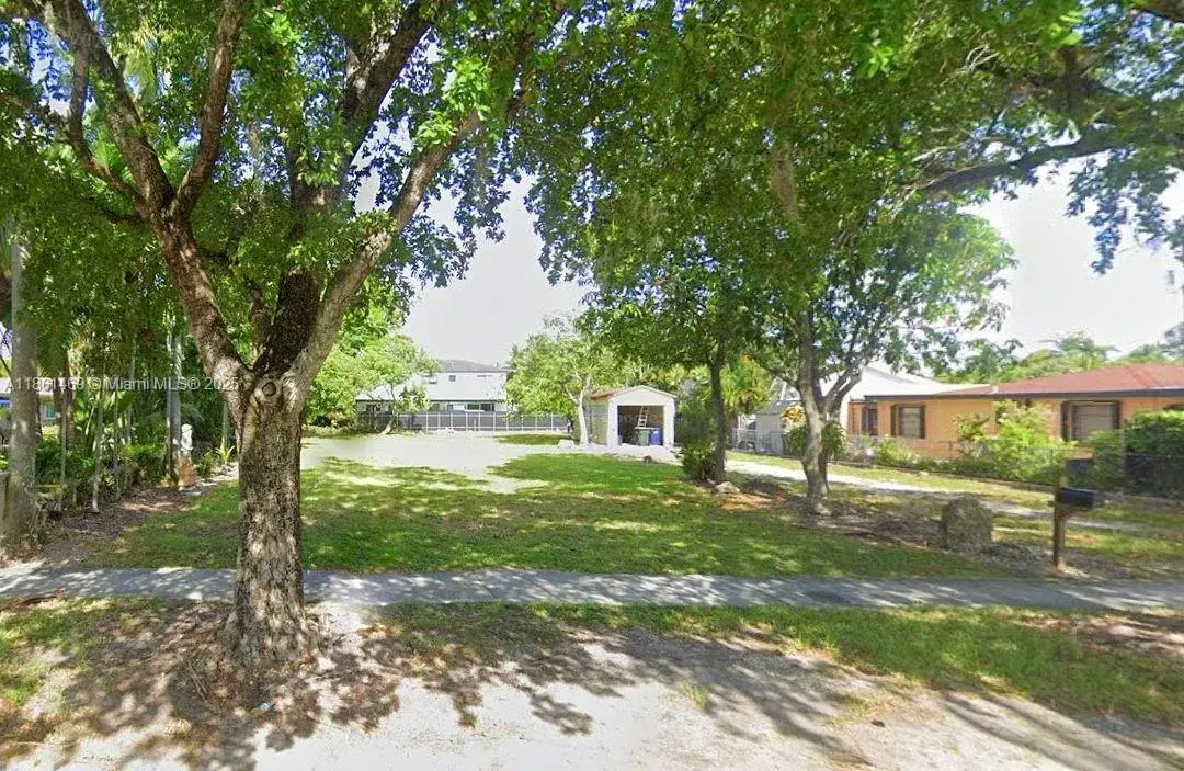 6500 SW 14th St, West Miami FL 33144