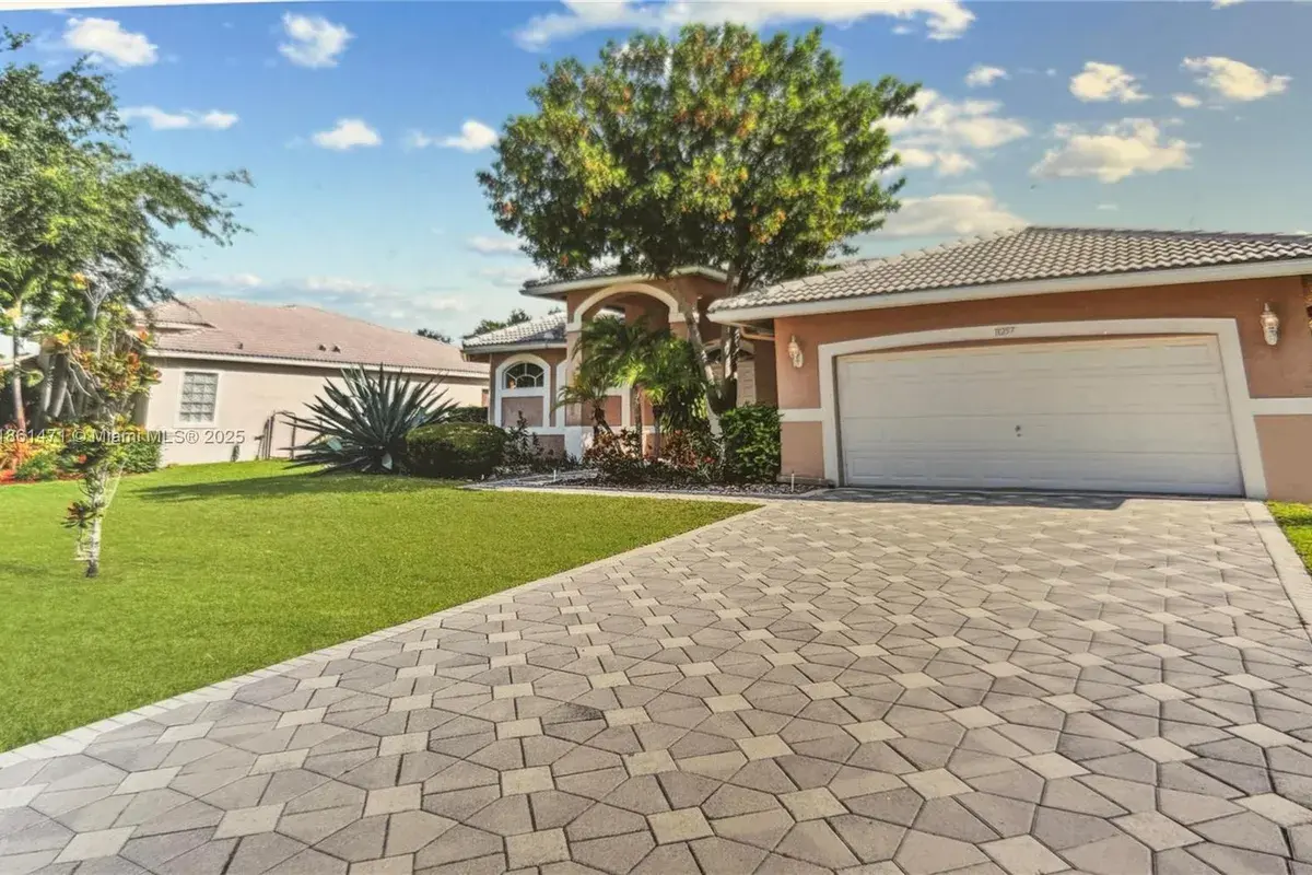 11257 NW 51st St, Coral Springs FL 33076