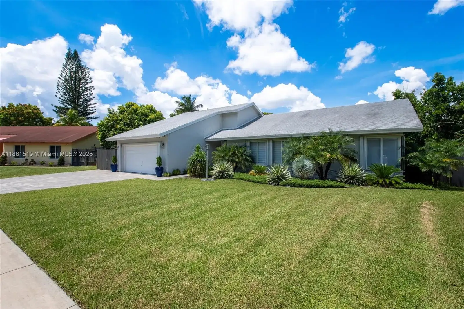 12935 SW 116th St, Miami FL 33186 photo 2