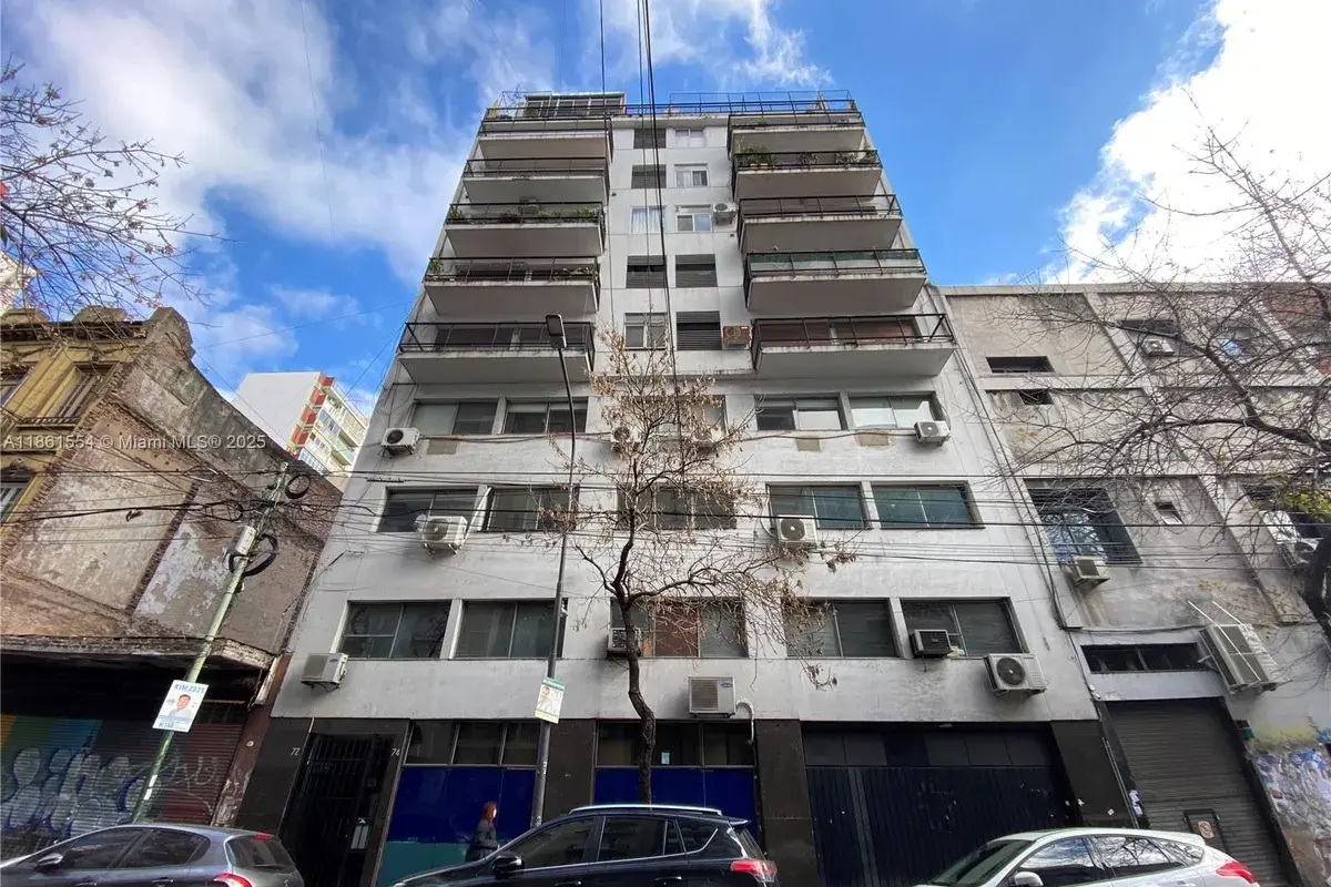 Riobamba 72 Buenos Aires Riobamba 72 Buenos Aires # 8, FL 72