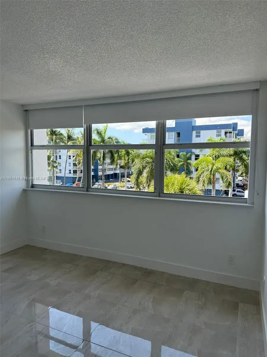 16546 NE 26th Ave # 4J, North Miami Beach FL 33160 photo 5